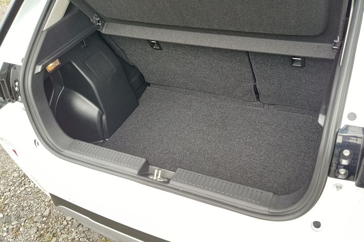 interior, Suzuki, suzuki fronx, Fronx GL, suzuki Fronx GL, Interior Suzuki Fronx GL, Tipe Terendah Tapi Tetap Kaya Fitur