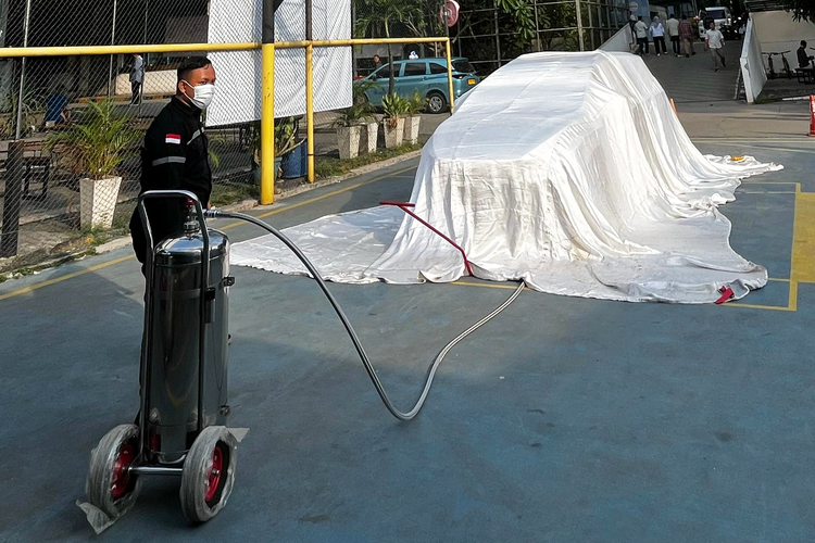 mobil listrik, kebakaran, taksi listrik, BlueBird, FAST, baterai lithium-ion, Bluebird dan FAST Latih Mitra Tangani Kebakaran Baterai Taksi Listrik