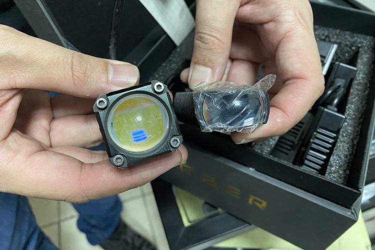 Lampu, lampu mobil, lampu kendaraan menyilaukan, mini projie, Lampu biled, Fungsi Utama Mini Projie, Beda dengan Bi-LED Biasa