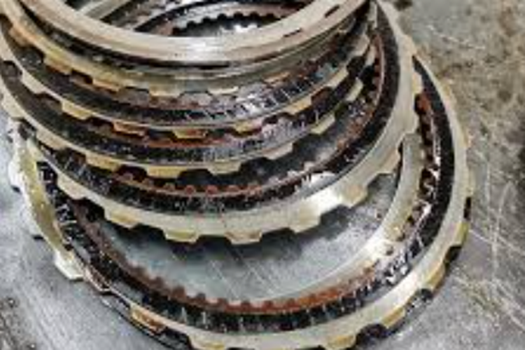 mobil matik, kampas kopling mobil matik, Cara memeriksa kampas kopling mobil matik, Begini Cara Memastikan Kampas Kopling Mobil Matik Masih Layak Pakai