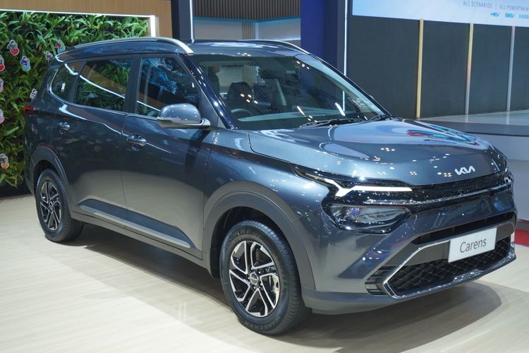 GIIAS 2025, Kia Carens, Dua MPV Andalan Kia Tebar Pesona di GIIAS 2025