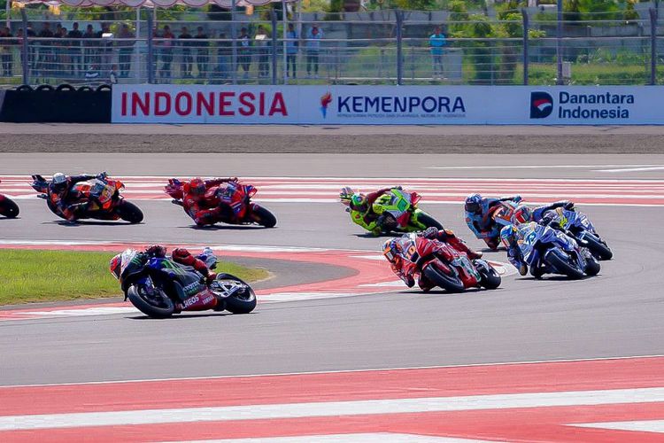 MotoGP, Marc Marquez, insiden, Sirkuit Mandalika, Mandalika Grand Prix Association, MGPA, Marco Bezzecchi, gravel, motogp 2025, MotoGP Indonesia 2025, Pebalap MotoGP Kritik Gravel Sirkuit Mandalika, Ini Respon MGPA