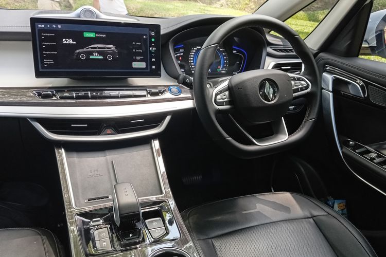 MPV listrik, Aletra L8 EV, teknologi lokal, Marsellinus Christo Antyo, Cerita Lengkap Aletra L8 EV: MPV Listrik Pertama Merek Asli Indonesia