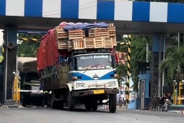 Zero Odol, angkutan barang, Agus Pratiknyo, Peremajaan truk, Mengatasi ODOL: Perlunya Batas Usia Truk di Indonesia