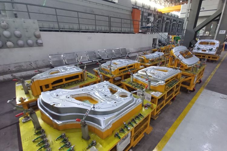 industri otomotif, manufaktur, mobil listrik, VinFast, pabrik vinfast, VinFast Indonesia, Melihat Langsung Pabrik VinFast di Vietnam, Pakai 1.400 Robot