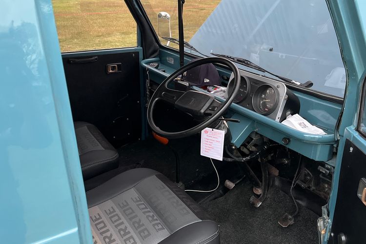 modifikasi mobil, Toyota Kijang Doyok, mobil klasik Indonesia, pengalaman Agam, Kijang Doyok: Mobil Klasik Legendaris yang Masih Menggoda