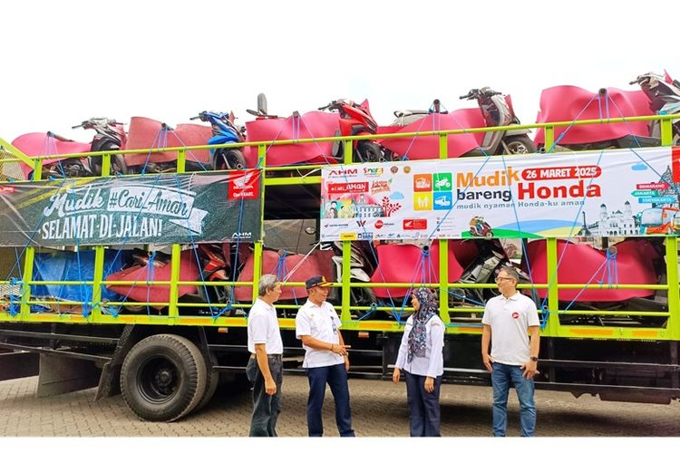 mudik, sepeda motor, Lebaran, Astra Honda Motor, Dukung Mudik Aman, AHM Berangkatkan 2.572 Konsumen Setia dan 1.112 Motor Hondanya ke Kampung Halaman