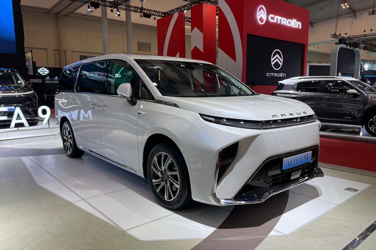 MPV listrik, GIIAS 2025, VW ID Buzz, Xpeng X9, Komparasi Dimensi MPV Listrik Mewah Xpeng X9, Maxus Mifa 9 dan Denza D9