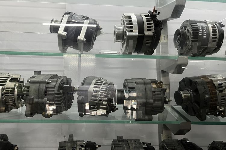 mobil, alternator, Alternator mobil, Galeri Alternator, Apakah Mobil Listrik pakai Alternator?