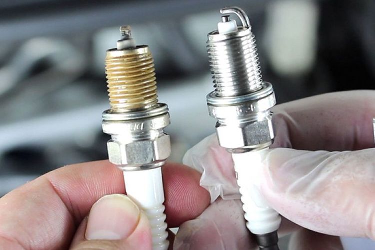 kebocoran oli, koil pengapian, gasket penutup, performa mesin, Performa mesin, Koil pengapian, Cara Mengatasi Kebocoran Oli pada Mobil Anda