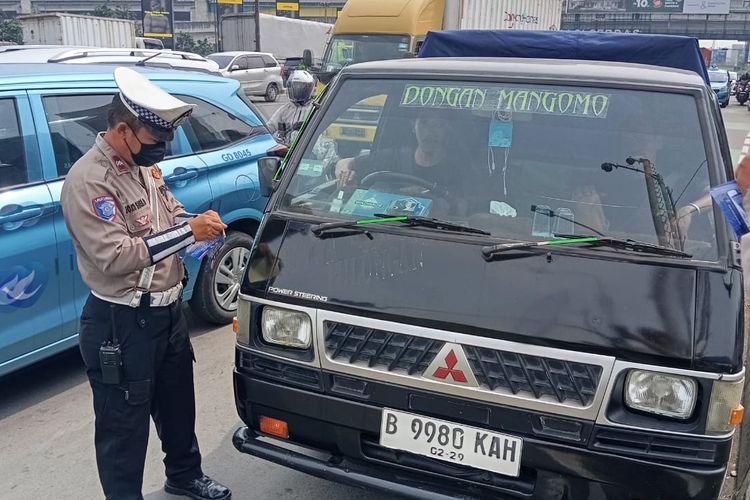 Operasi Patuh Jaya, keselamatan berkendara, operasi patuh jaya, pengawasan lalu lintas, Sistem Hunting, Operasi Patuh Jaya 2025: Sistem Hunting untuk Pengawasan Lalu Lintas