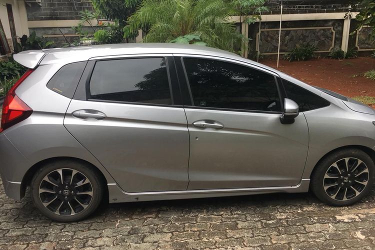Honda, Honda Jazz, kekurangan, kelebihan, curhat pemilik mobil, honda jazz gk5, Curhat Pemilik Honda Jazz 2016: Irit, Bandel, tapi Masih Ada Kurangnya