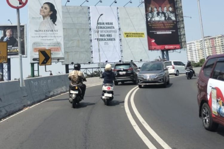 Marka jalan, Innova Zenix, tarif PKB, Opsen Pajak, BYD Sealion 7, Biaya Kepemilikan Suzuki Fronx, Bedanya Marka Jalan Warna Putih dan Kuning