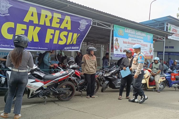 Samsat, Sistem Administrasi Manunggal Satu Atap, pajak kendaraan, kantor Samsat, Pajak Kendaraan, samsat, Kantor Samsat, bayar pajak kendaraan, Begini Alur Lengkap Bayar Pajak Kendaraan di Samsat