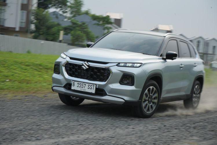 Suzuki, SHVS, Suzuki Grand Vitara, SUV Suzuki, Grand Vitara, Update Harga Suzuki Grand Vitara: SUV Modern dengan Sentuhan Hybrid