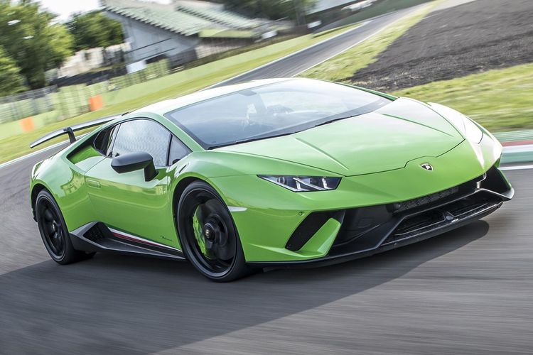 Lamborghini, supercar, sejarah Lamborghini, Ferruccio Lamborghini, Ferrari, Enzo Ferrari, lamborghini, ferrari, Sejarah Lamborghini, ferruccio lamborghini, lamborghini vs ferrari, Sejarah Lamborghini, Berdiri karena Ferrari