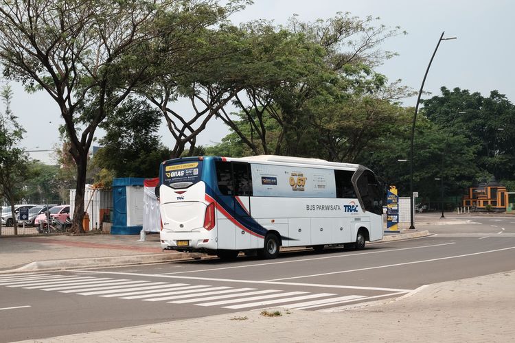 GAIKINDO Indonesia International Auto Show, GIIAS, shuttle bus, ICE BSD, GIIAS 2025, Shuttle Bus, Gaikindo Indonesia International Auto Show, Hari Terakhir GIIAS 2025, Shuttle Bus Gratis Masih Beroperasi