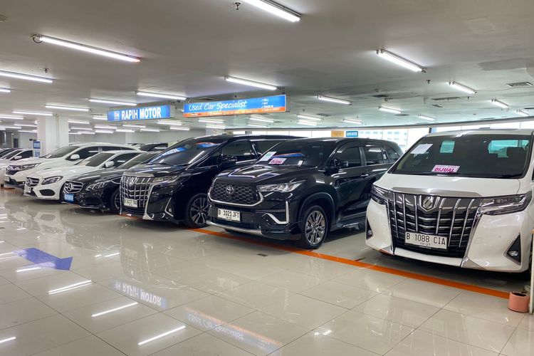 penjualan mobil bekas, pasar mobil bekas, Tantangan Ekonomi, AMBI, Kondisi Pasar Mobil Bekas Paruh Pertama 2025: Masih Tertekan