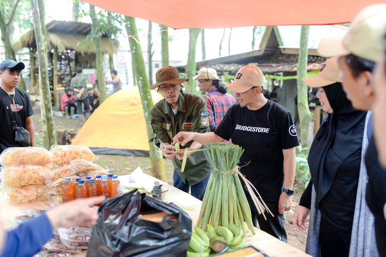 Bridgestone Indonesia, CSR Bridgestone, Penanaman Pohon Bridgestone, Cara Produsen Ban Peduli Terhadap Kelestarian Lingkungan dan Sosial