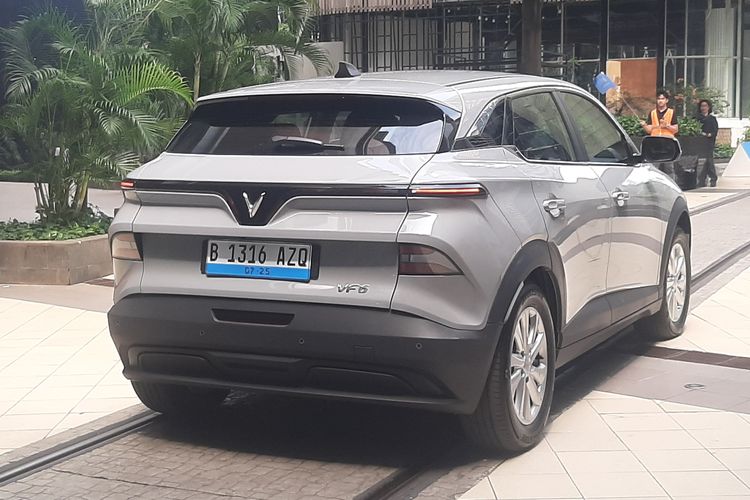 VinFast, VinFast Indonesia, otomotif, mobil listrik, VinFast Automobile Indonesia, VinFast Indonesia Pastikan VF6 Mulai Dikirim Bulan Ini