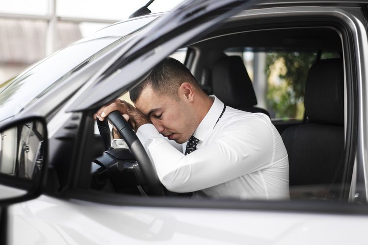 pemudik lebaran, Microsleep, tips keselamatan, mengemudi sendiri, Tips Selamat Saat Mudik, Berkendara Aman Tanpa Sopir Pengganti