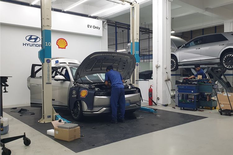 Mobil listrik, engine brake, Eko Sulistyo, mobil listrik, regenerative braking, Mobil Listrik dan Hybrid: Lebih Aman di Turunan?