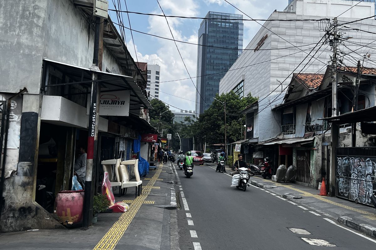 Kebon Sirih: Dari Sentra Bekleding ke Kenangan