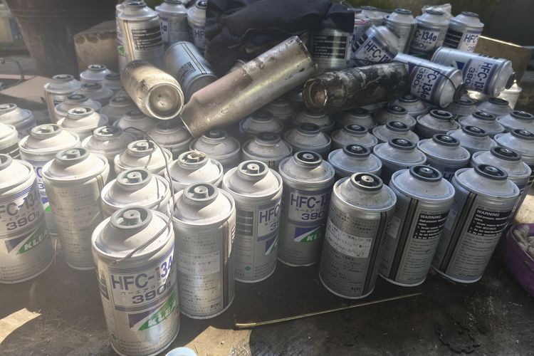 isi freon ac mobil, Isi freon mobil sendiri, Isi Freon DIY, Paket Isi Freon AC Mobil di Lapak Daring: Murah tapi Berisiko