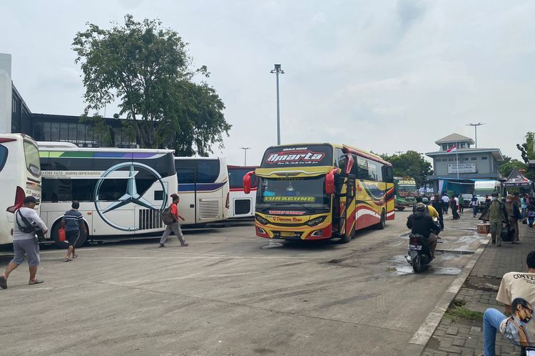bus AKAP, bus pariwisata, Nataru, libur nataru, Ditjen Hubdat, Pastikan Keselamatan Penumpang, 31.000 Bus Disiapkan buat Libur Nataru