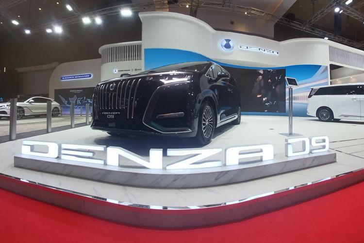 perencanaan keuangan, Denza D9, mobil listrik premium, simulasi pembiayaan, Denza D9: Mobil Listrik untuk Pemilik Gaji Rp 50 juta per Bulan