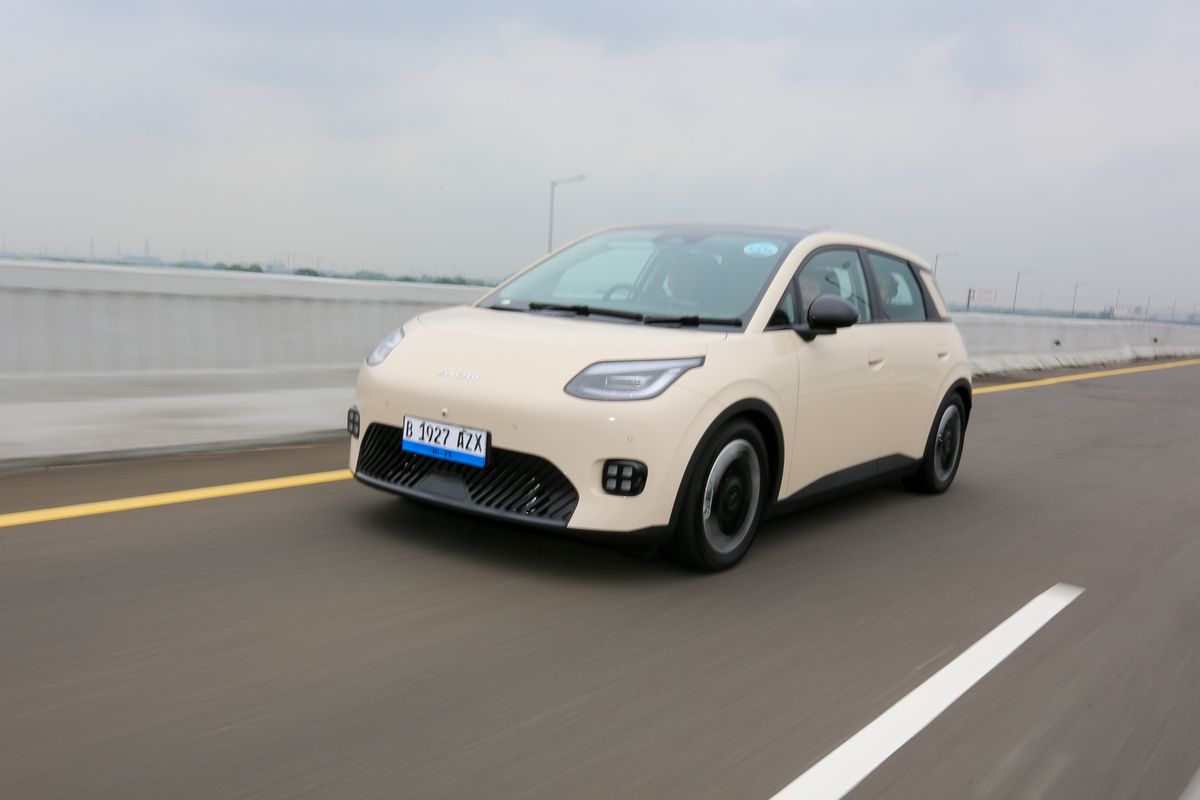 Uji Hatchback Listrik Aion UT dari Jakarta ke Bandung PP