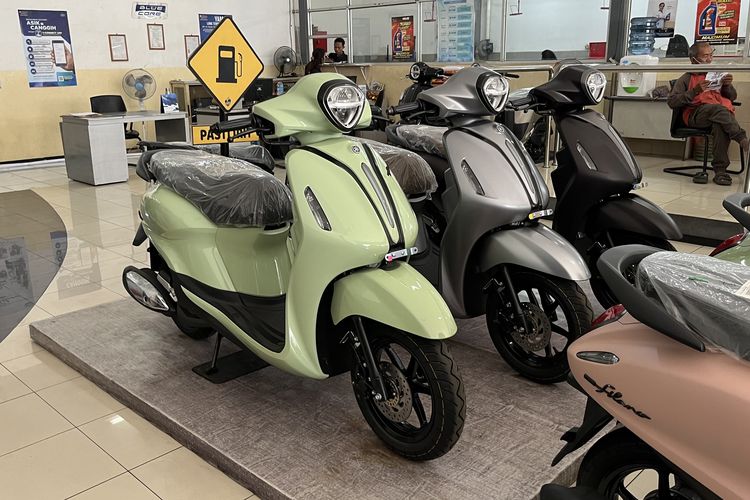 Suzuki Access 125, Yamaha Grand Filano, Skuter matik 125cc, perbandingan skuter, Suzuki Access 125 vs Yamaha Grand Filano: Adu Cicilan Skuter 125cc