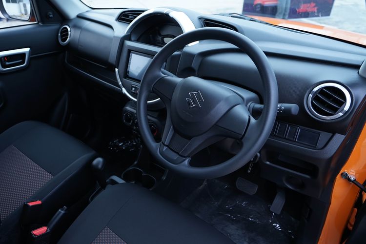 Suzuki S-Presso, efisiensi bahan bakar, pengalaman pengguna, perform mesin, Curhat Kelebihan dan Kekurangan Pakai Suzuki S-Presso 12.000 Km