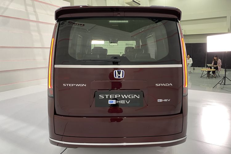 Honda, Honda Step WGN, Eksterior, Honda Step WGN e:HEV, Mobil Hybrid, Bahasa Desain Honda Step WGN yang Akan Meluncur di GIIAS 205