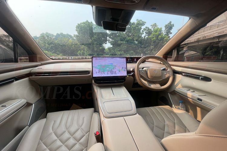 mobil listrik, Aion Hyptec, Arwani Hidayat, keunggulan dan kekurangan, Curhat Kelebihan dan Kekurangan Aion Hyptec, Mobil Listrik Asal China