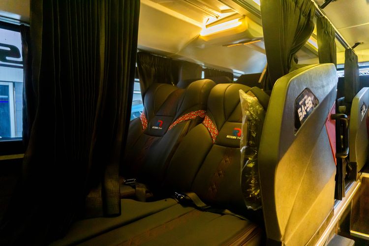 New Armada, Skylander R22, PO Reitama Trans, bus baru, new armada, Karoseri New Armada, Tiga Bus Baru PO Reitama Trans, Punya Bangku Presiden dan Gubernur