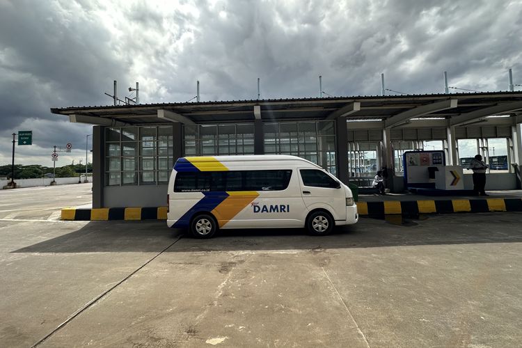 Bus DAMRI, angkutan umum, Damri, Angkutan Perintis, DAMRI Hadirkan Bus Khusus Pedagang dan Petani
