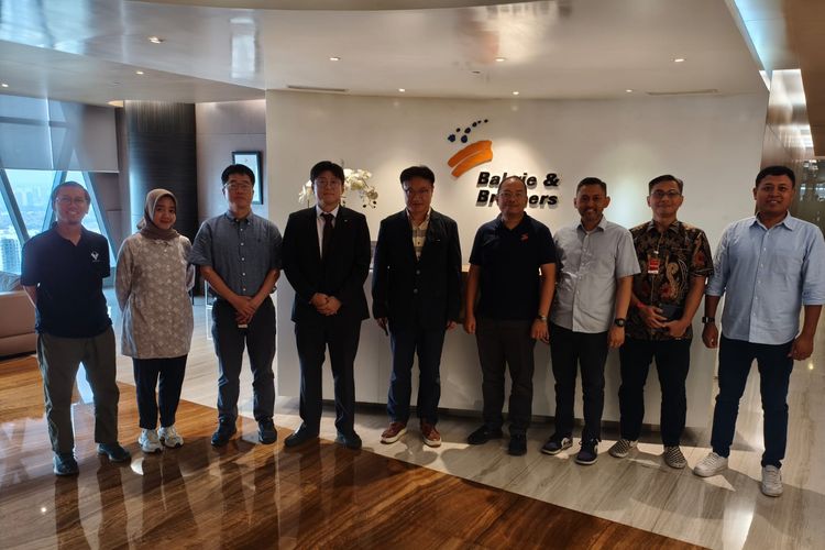 hankook, bus listrik Transjakarta, VKTR, Hankook Jadi Pemasok Ban Bus Listrik VKTR untuk Transjakarta