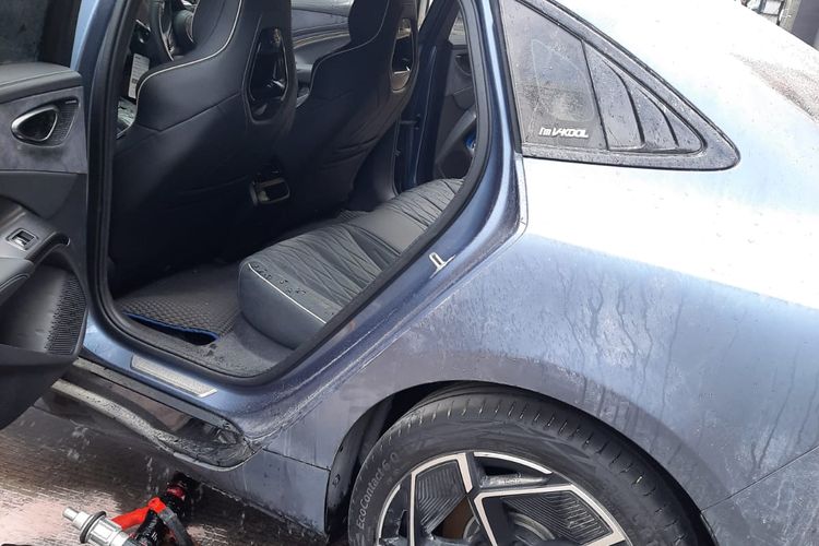 Luther Pandjaitan, BYD Seal, investigasi insiden, asap kendaraan listrik, Investigasi Insiden Asap BYD Seal Selesai, Ini Penjelasannya