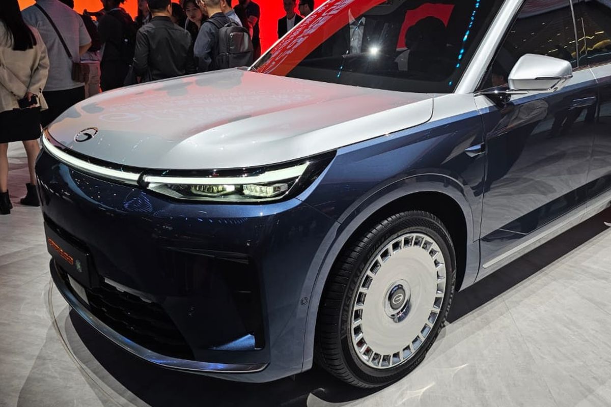 Mobil Konsep GAC S9 Tampil Memukau, Ada Kursi Pijat dan Lampu Berbasis AI