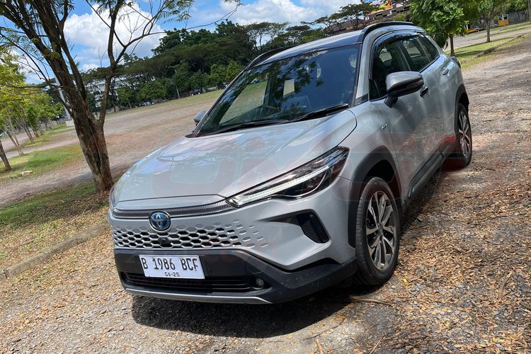 desain, hybrid, eksterior, mobil listrik, Hybrid, facelift, Eksterior, toyota corolla cross hybrid, Corolla Cross Hybrid Bersolek, Tampil Futuristik ala EV Look