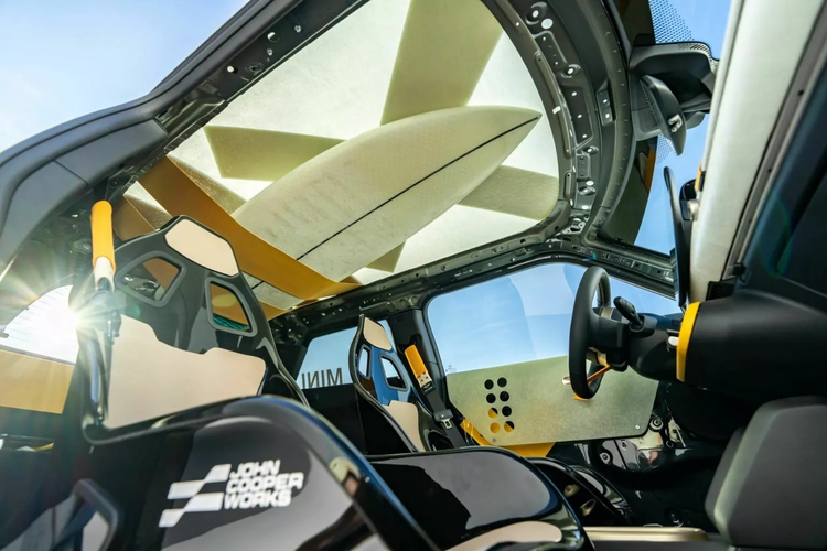 mini, Modifikasi mobil, mobil modifikasi, John cooper works, Deus Ex Machina, Modifikasi Mini JCW, Kolaborasi dengan Deus Ex Machina