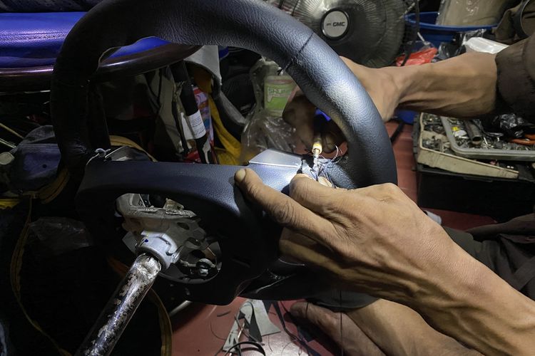 biaya, bahan, Retrim setir mobil, Biaya Retrim Setir Mobil, mulai Rp 500.000-an