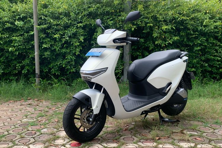 motor listrik honda, Honda EM1 e:, diskon motor listrik, Honda ICON e:, Honda CUV e:, Diskon Motor Listrik Honda September 2025, Tembus Rp 17 Jutaan