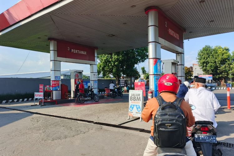 Kejaksaan Agung, Prof. Tri Yuswidjajanto, pencampuran aditif, kebijakan BBM, Pencampuran Aditif BBM Swasta: Masih Tersangkut Regulasi