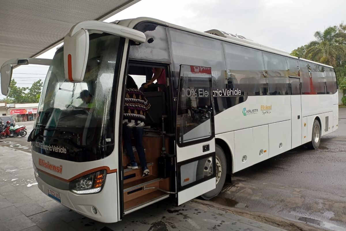 Respons Positif dari Komunitas tentang Hadirnya Bus Listrik AKAP