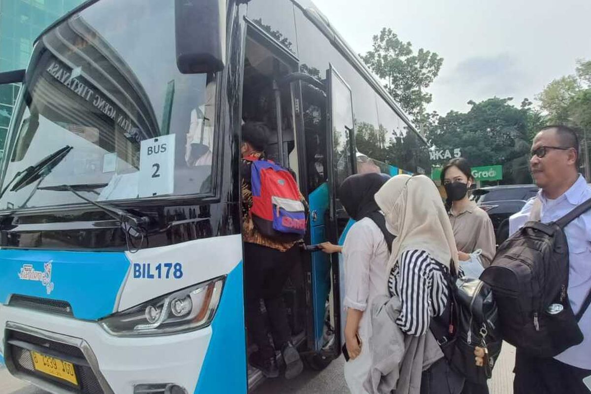 gubernur banten, uang elektronik, Bus Trans Banten, Koridor 3, Bus Trans Banten Koridor 3: Gratis Hingga Akhir 2025