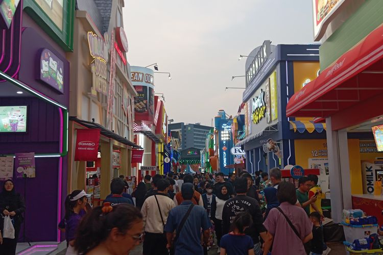 pajak kendaraan, Jakarta Fair Kemayoran, Pekan Raya Jakarta, Pemprov DKI, Badan Pendapatan Daerah, Bapenda, Pajak Kendaraan, insentif pajak, samsat dki, Main ke PRJ 2025, Bisa Sekaligus Bayar Pajak Kendaraan