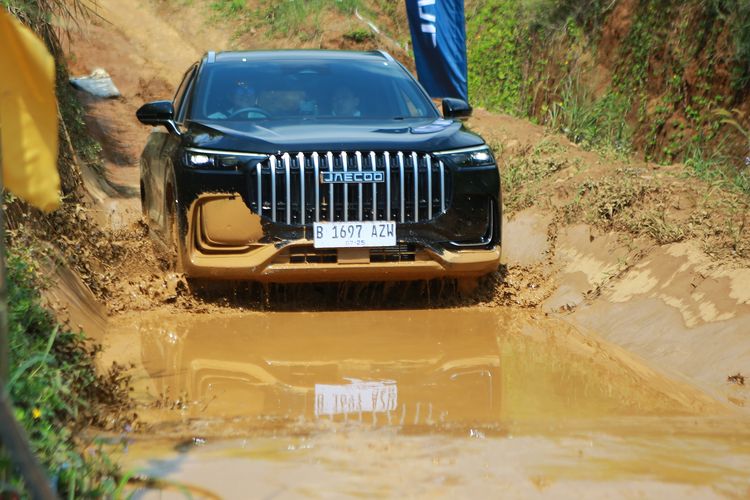 Jaecoo, All Wheel Drive, fitur, roda, Jaecoo J8, Off-Road, mesin, off-road, all wheel drive, Kupas Teknologi Jaecoo J8 AWD, SUV Mewah yang Mampu Diajak Off-Road