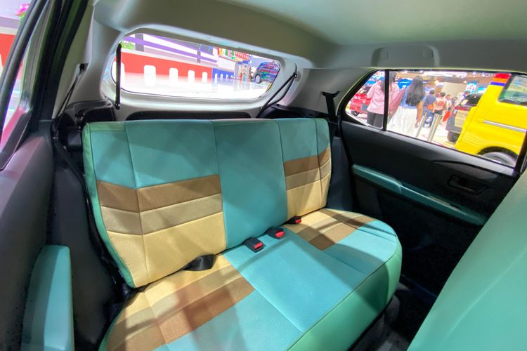 Daihatsu Ayla, Gofar Hilman, Daihatsu ayla, GIIAS 2025, modifikasi Retro Future, Daihatsu Ayla Modifikasi Retro Future di GIIAS 2025